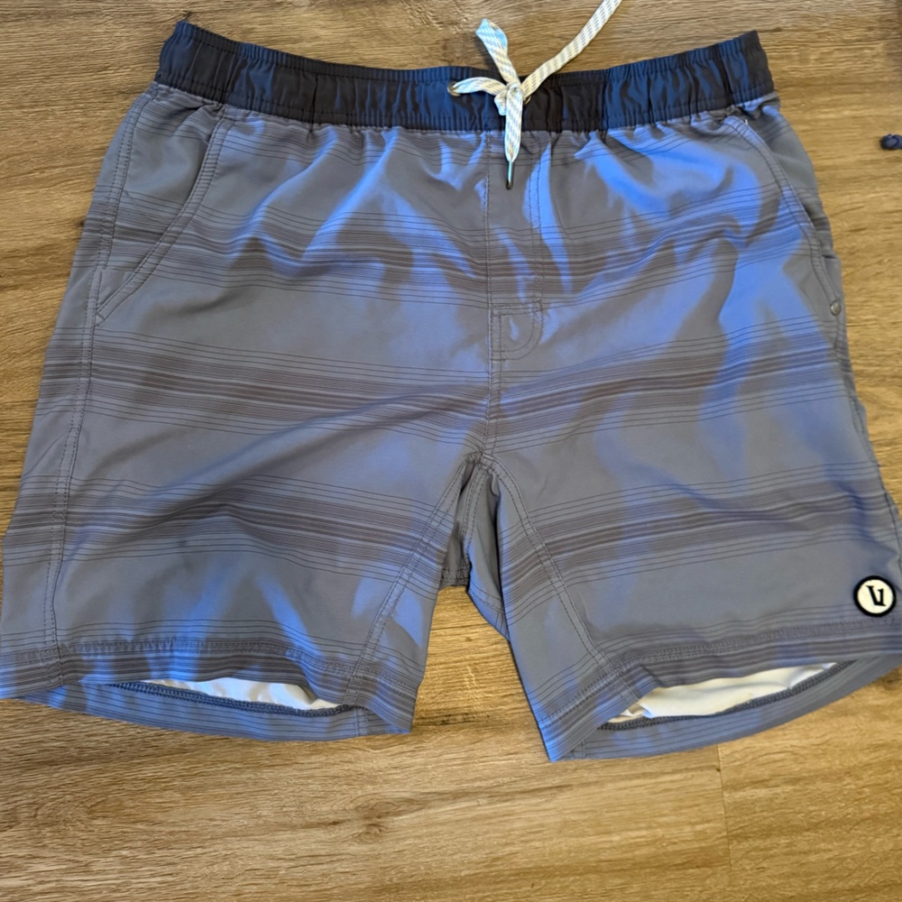 Vuori kore shorts size L